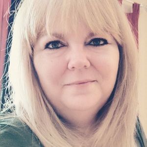 Meet your Posher, Elaina